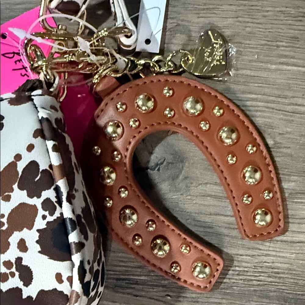 Betsey Johnson Brown and White Crossbody Bag - Picture 2 of 13